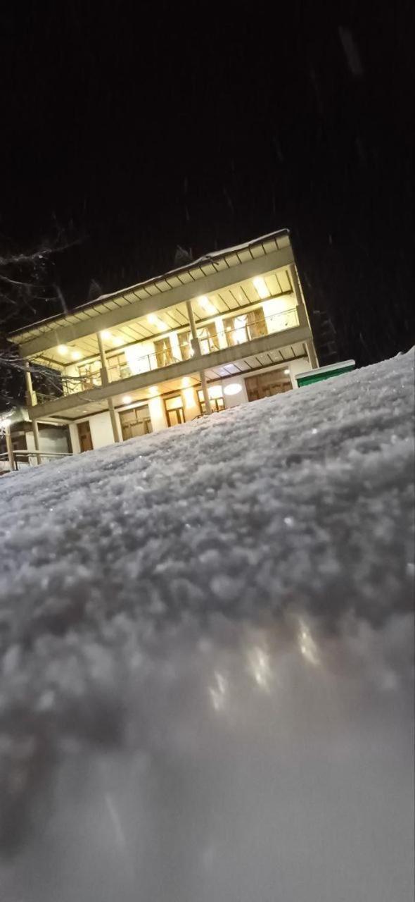 Зона Отдых Apachi В Горах Чимган Hotel Exterior photo